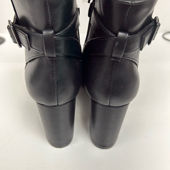Kelly & Katie Black Ankle Boots with Buckle Detail - Picture 6 of 8